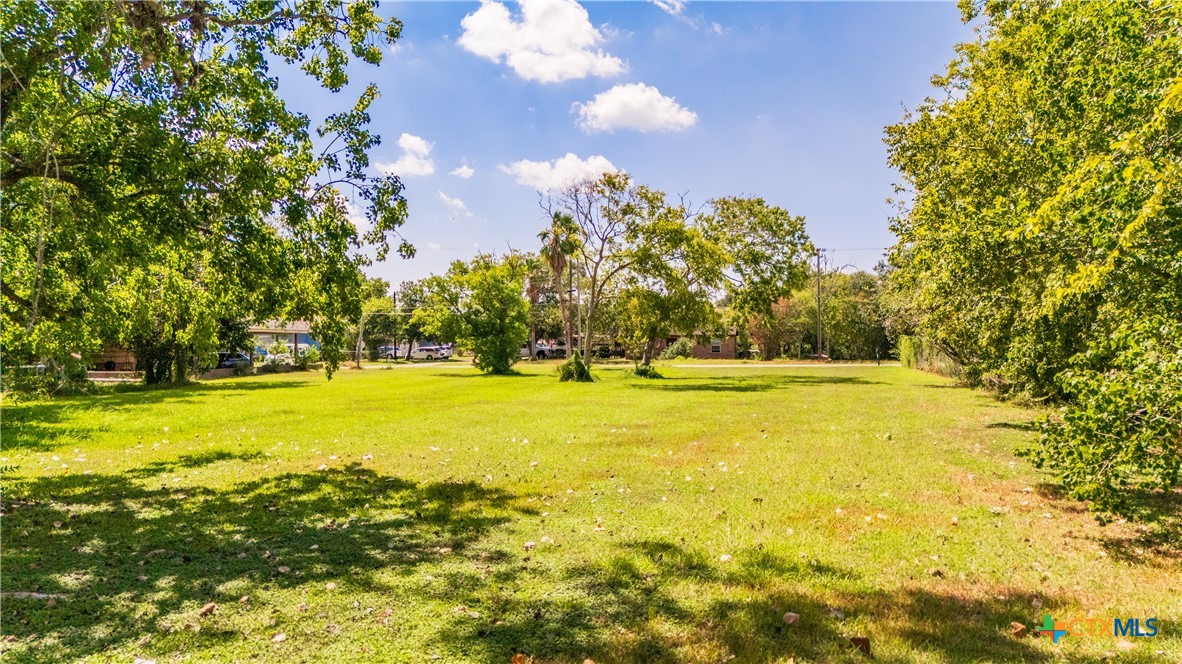 404 8th Street, Palacios, TX 77465 — photo 1