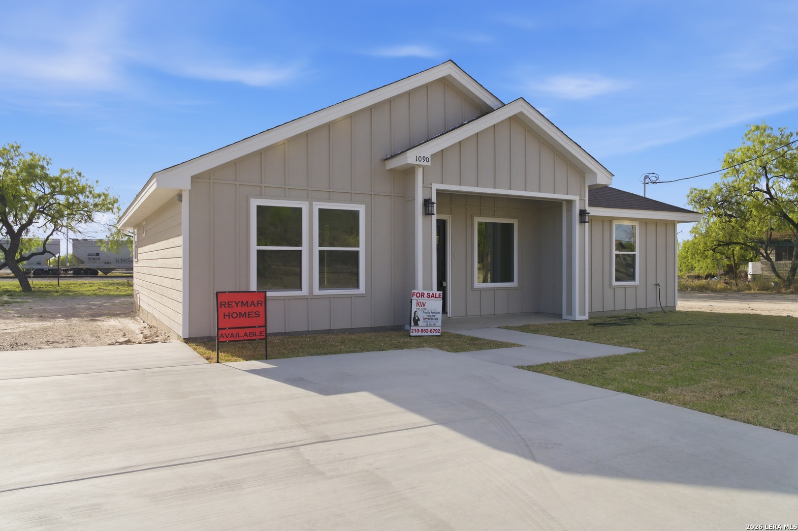 1090 Kifuri Street, Eagle Pass, TX 78852 — photo 1