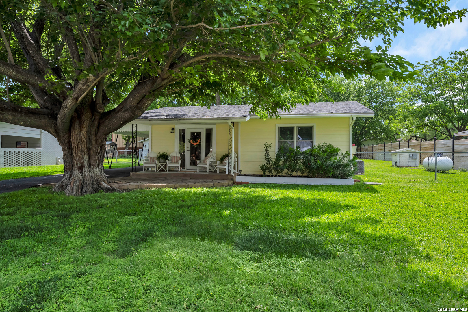 301 Riverside Drive, Kingsland, TX 78639 — photo 1