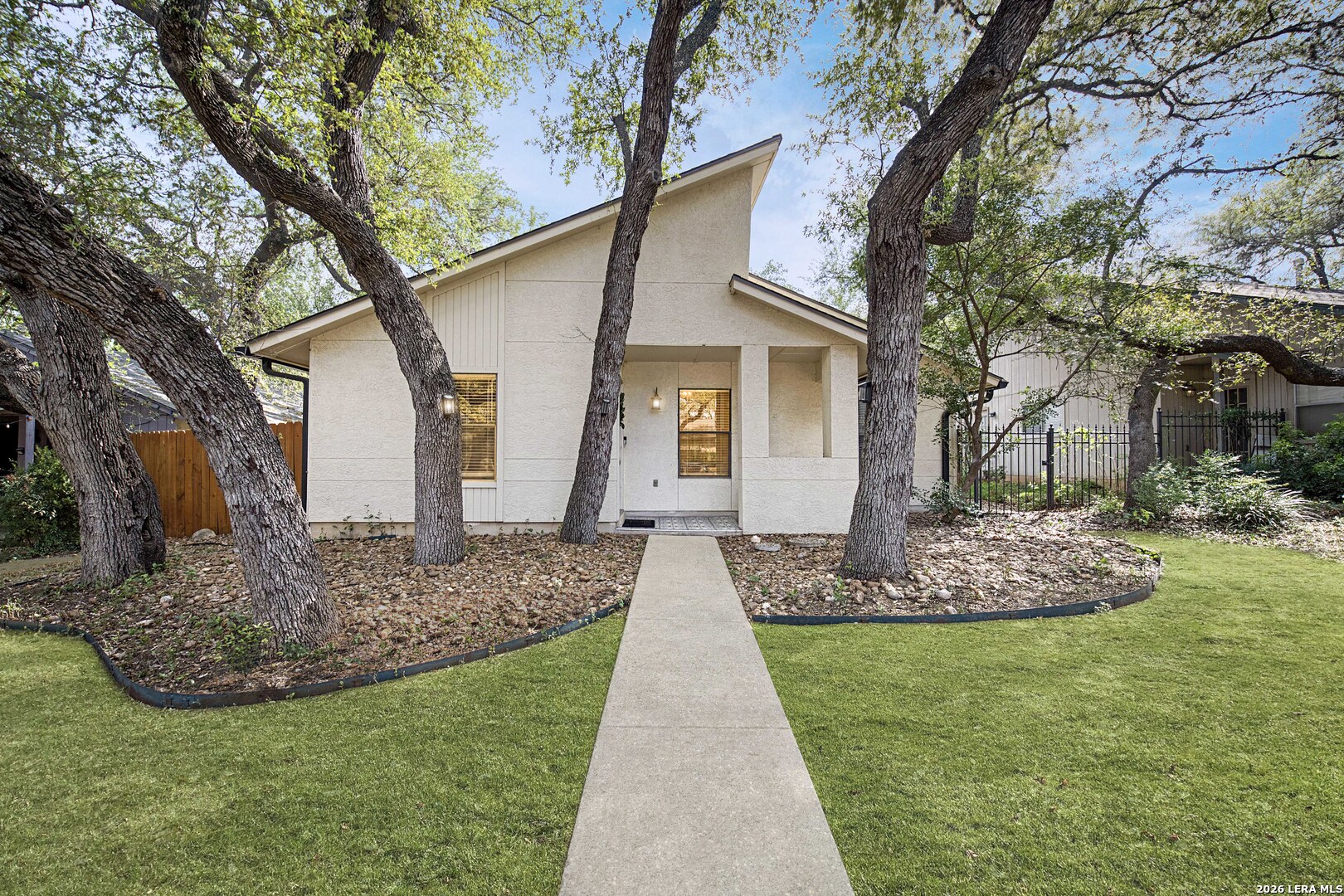 13623 High Chapel, San Antonio, TX 78231 — photo 1