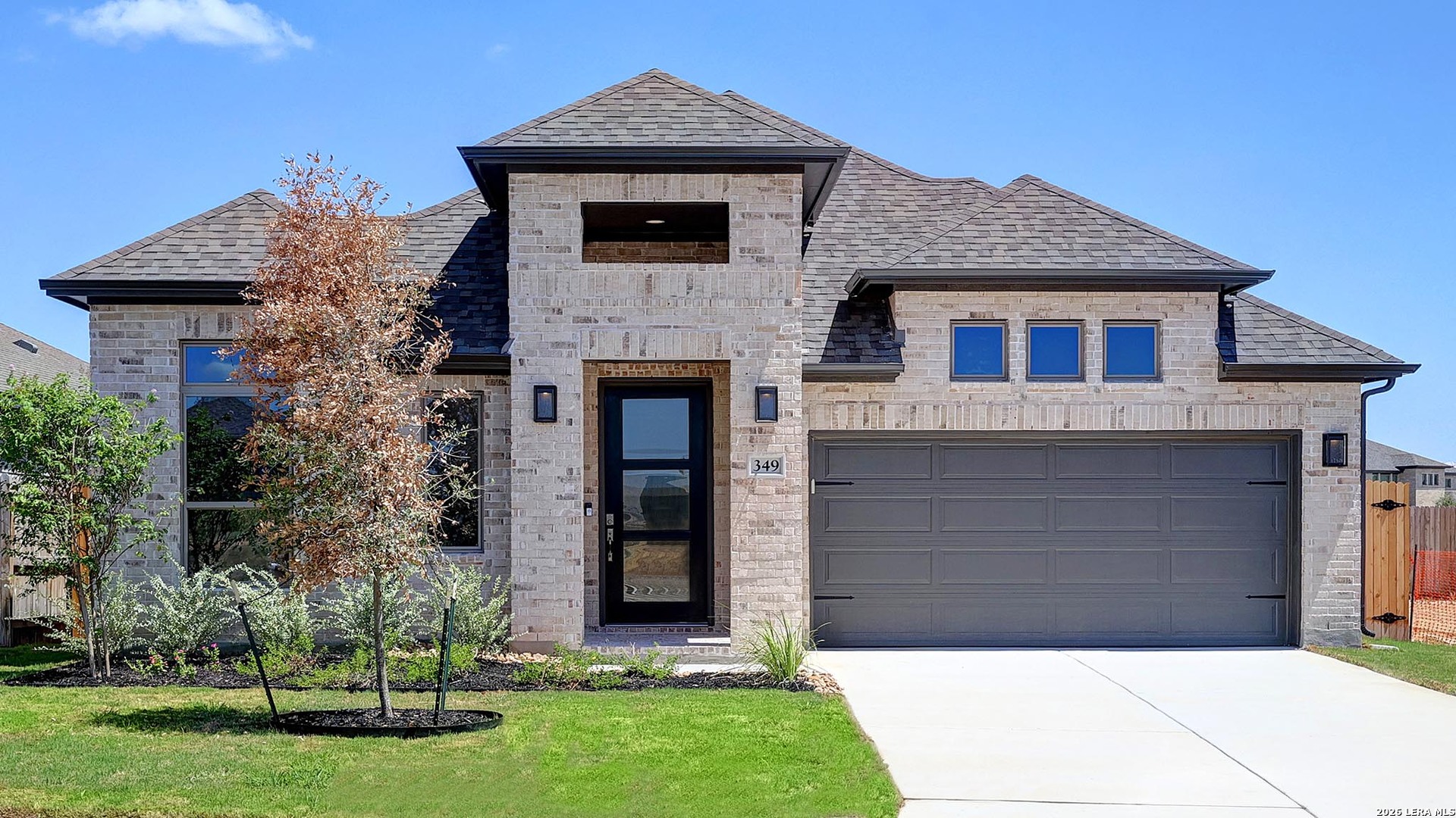 349 Mountain Oak, Castroville, TX 78009 — photo 1