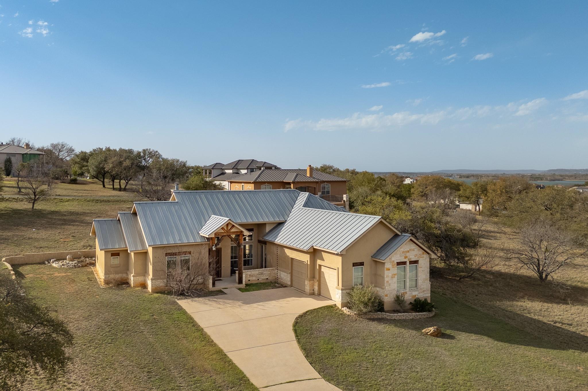 3206 Douglas Dr, Horseshoe Bay, TX 78657 — photo 1