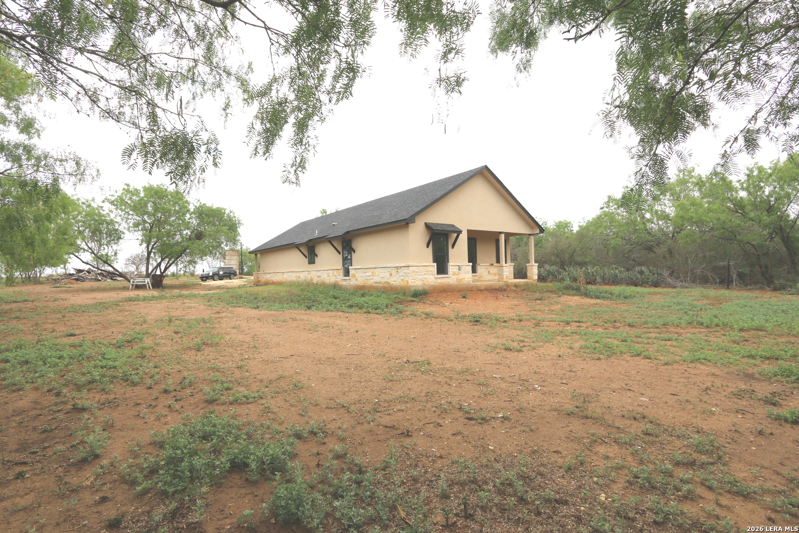 1186 US HIGHWAY 181, Floresville, TX 78114 — photo 1