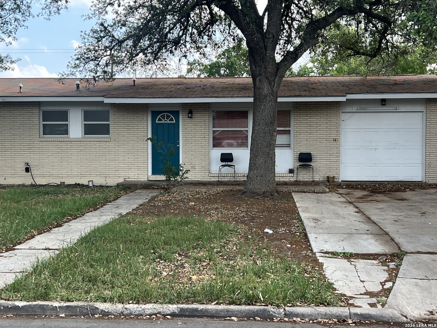 462 Hialeah, San Antonio, TX 78218 — photo 1