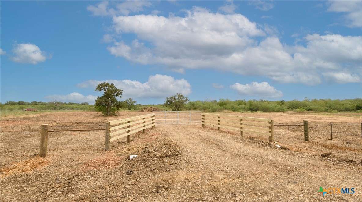 TBD County Rd 465 W, Gonzales, TX 78629 — photo 1