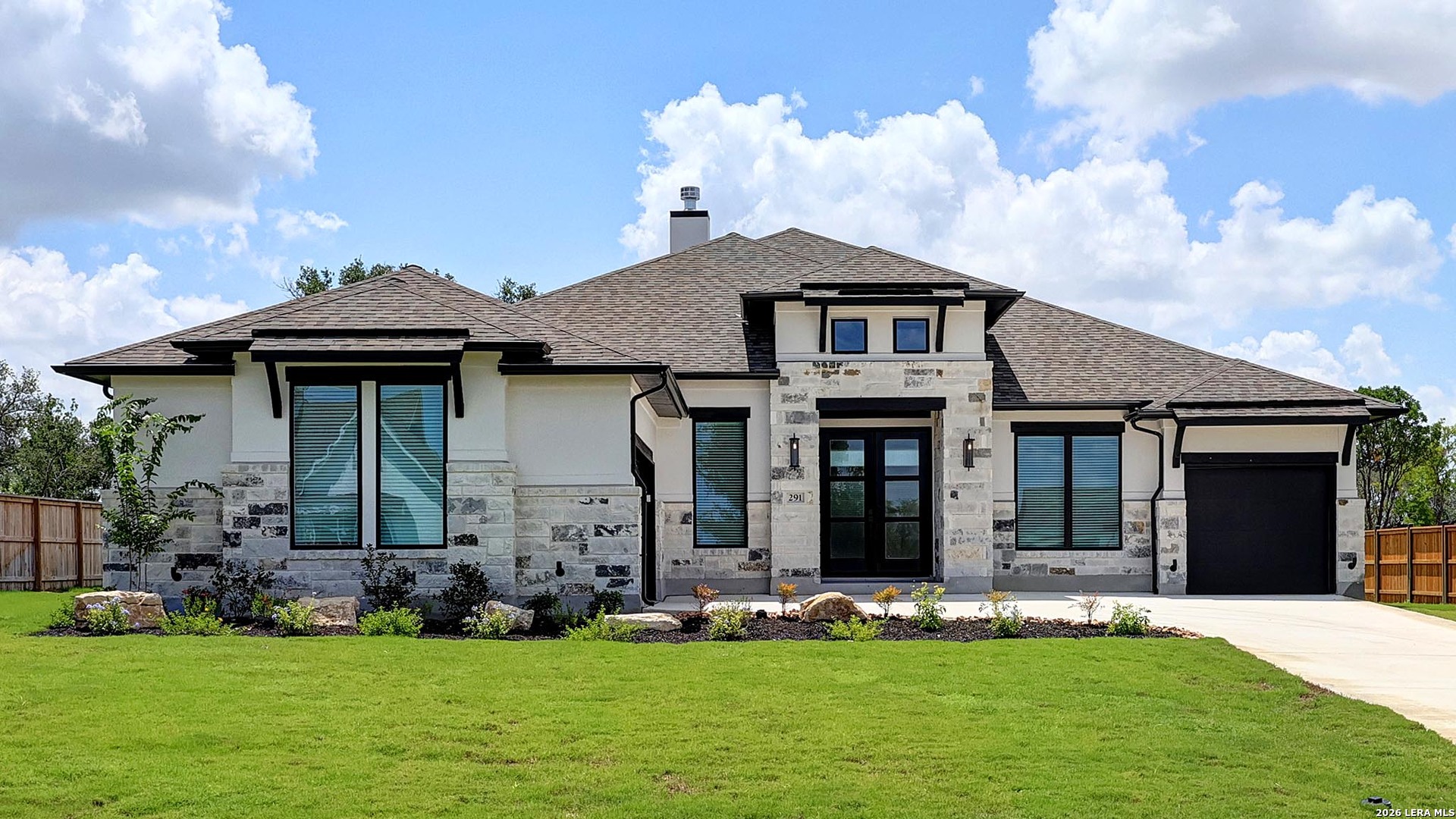 291 Bobs Cove, Castroville, TX 78009 — photo 1