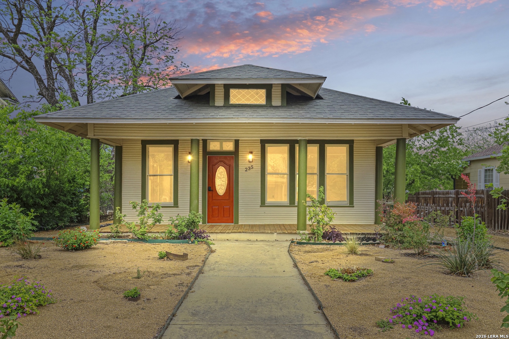 235 CORNELL AVE, San Antonio, TX 78201 — photo 1