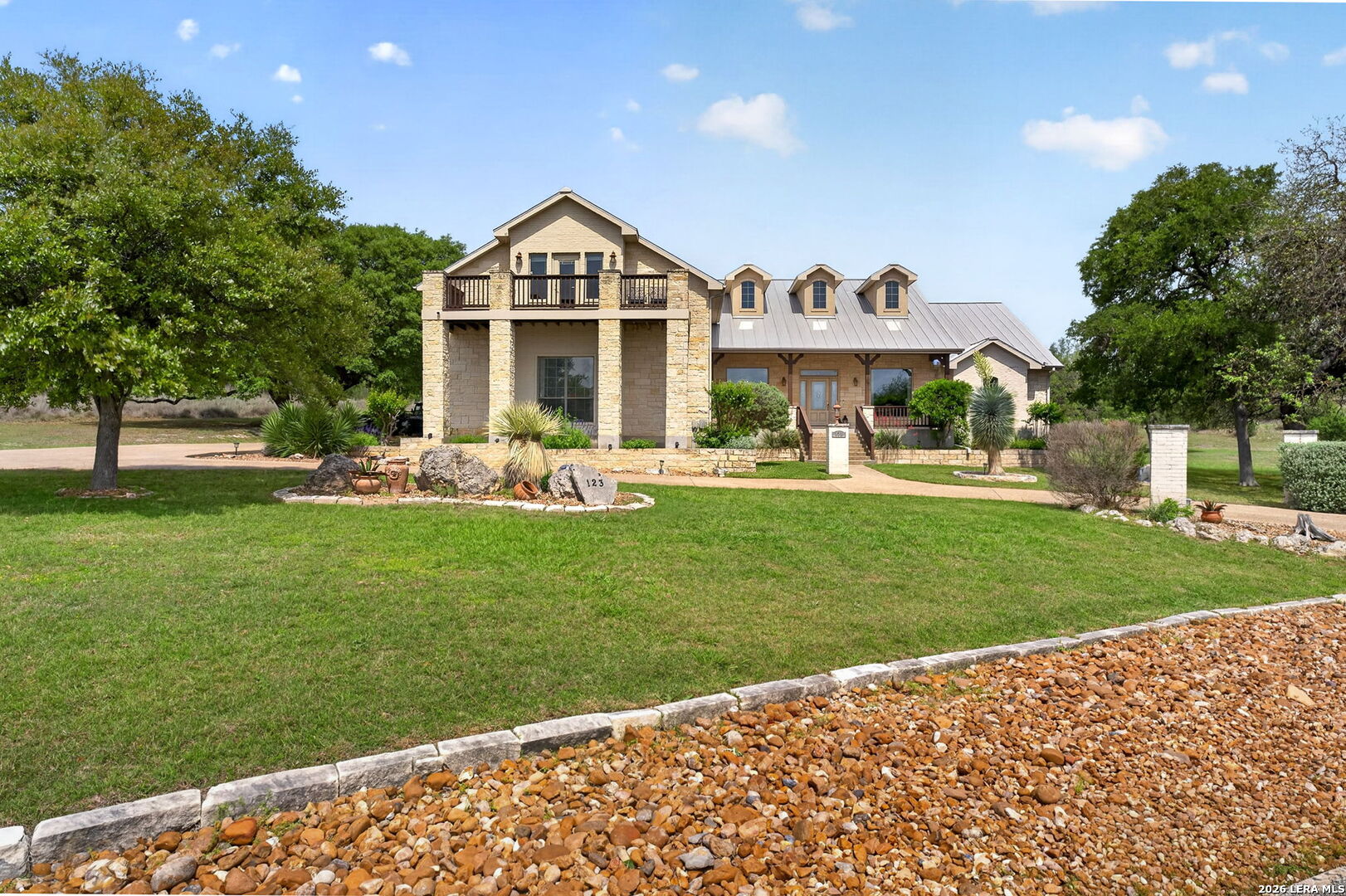 123 GROSBEAK DR, Spring Branch, TX 78070 — photo 1