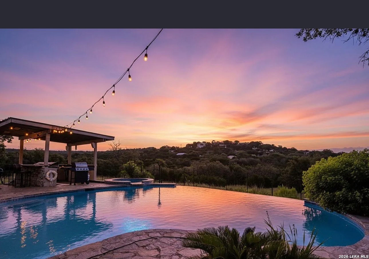 193 DORIS DR, Kerrville, TX 78028 — photo 1