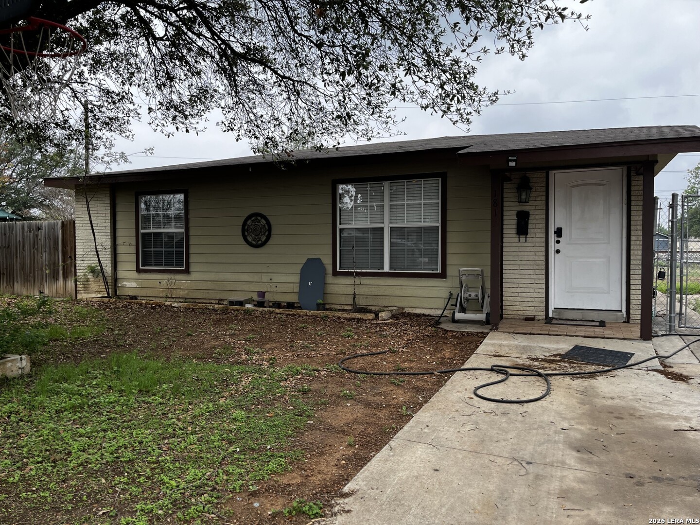 1815 Bronte St, San Antonio, TX 78207 — photo 1