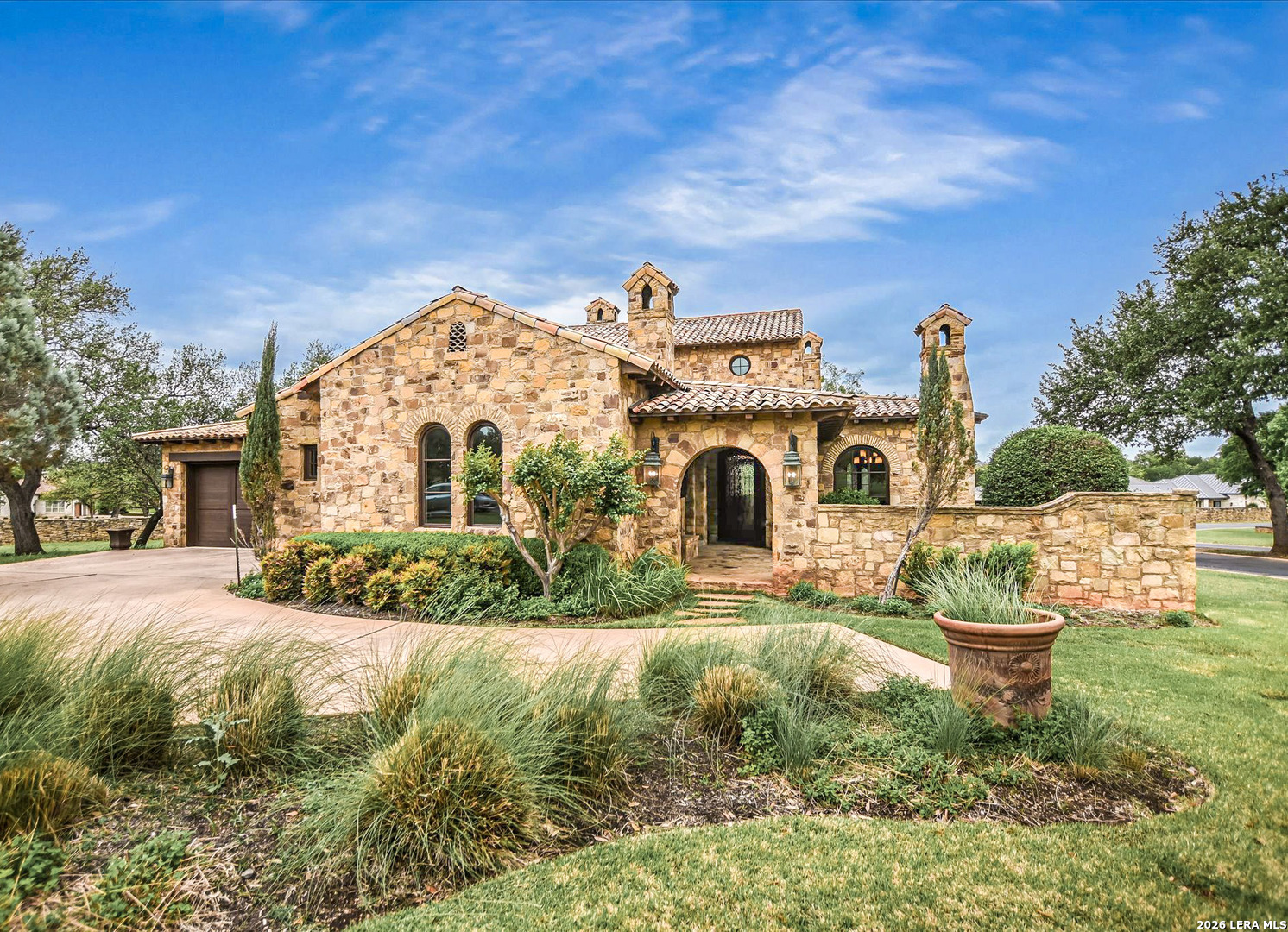 100 Milagro, Horseshoe Bay, TX 78657 — photo 1
