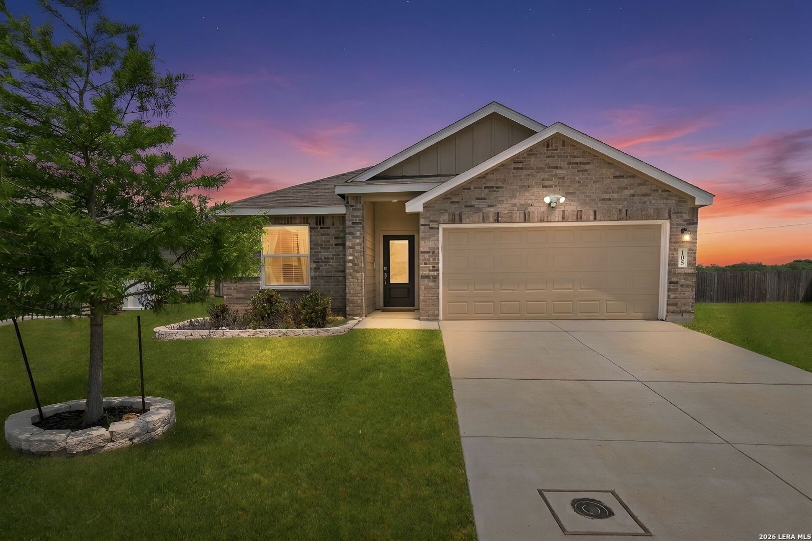 105 OLYMPIC CV, Seguin, TX 78155 — photo 1