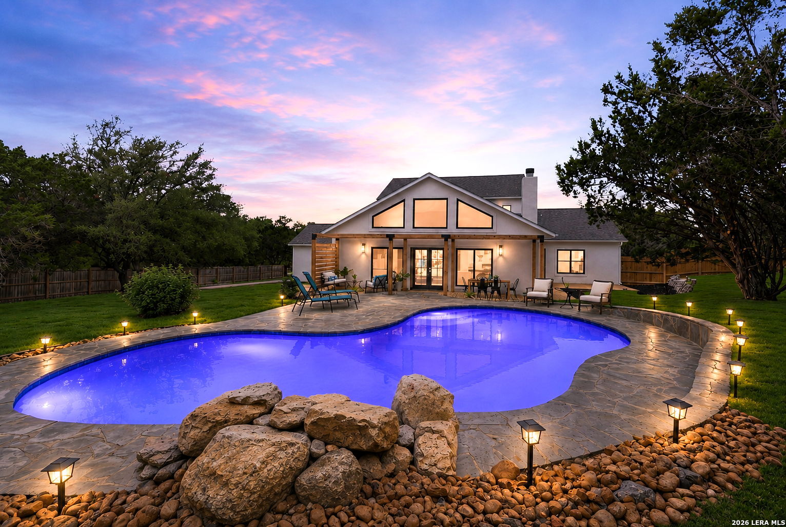 150 LAKE VIEW DR, Boerne, TX 78006 — photo 1