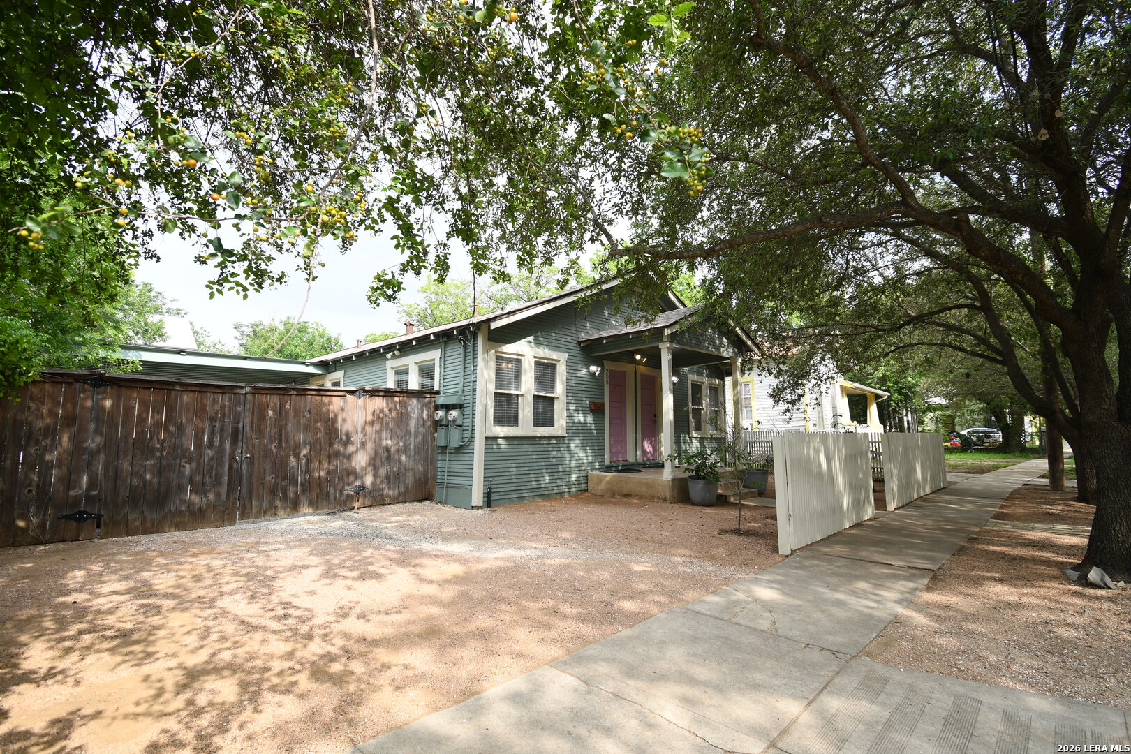 210 Mission St, San Antonio, TX 78210 — photo 1