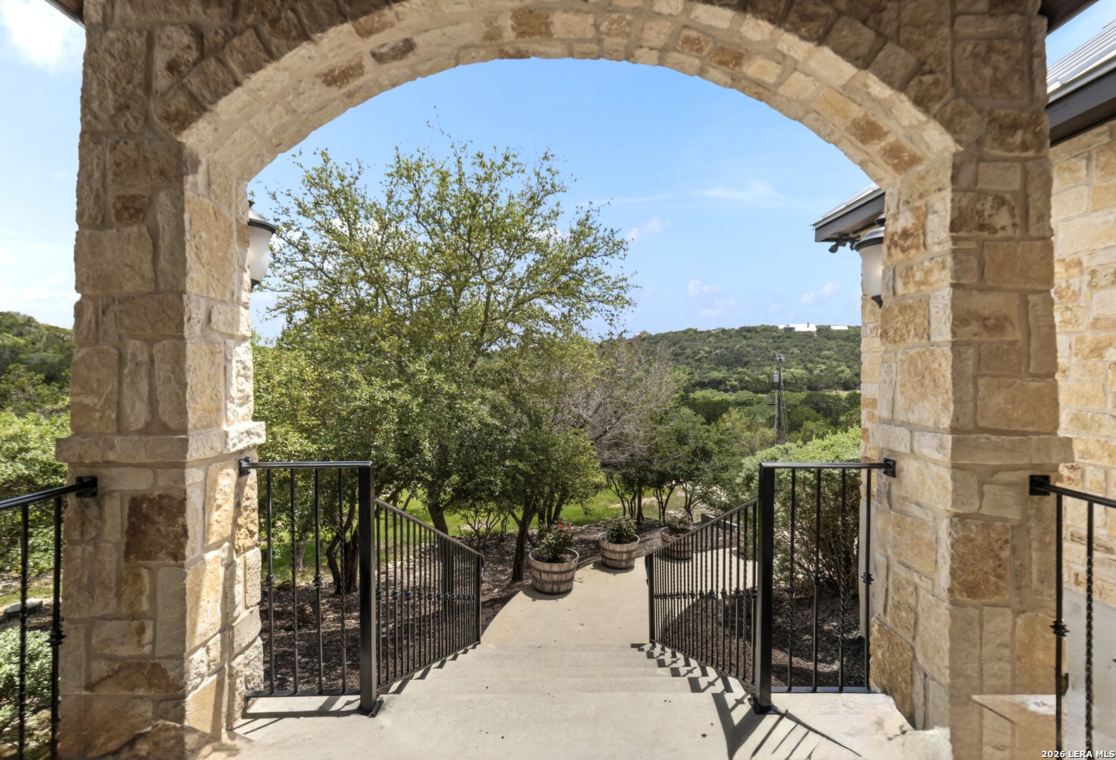 786 SHEPHERDS CROOK, Helotes, TX 78023 — photo 1