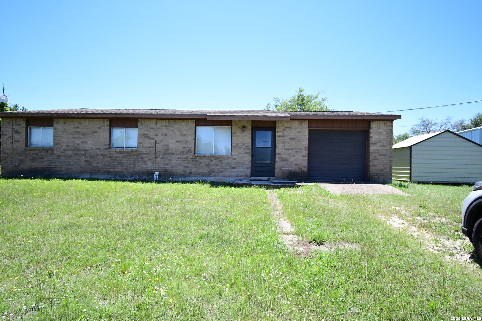 141 Turkey Dr, Harper, TX 78631 — photo 1