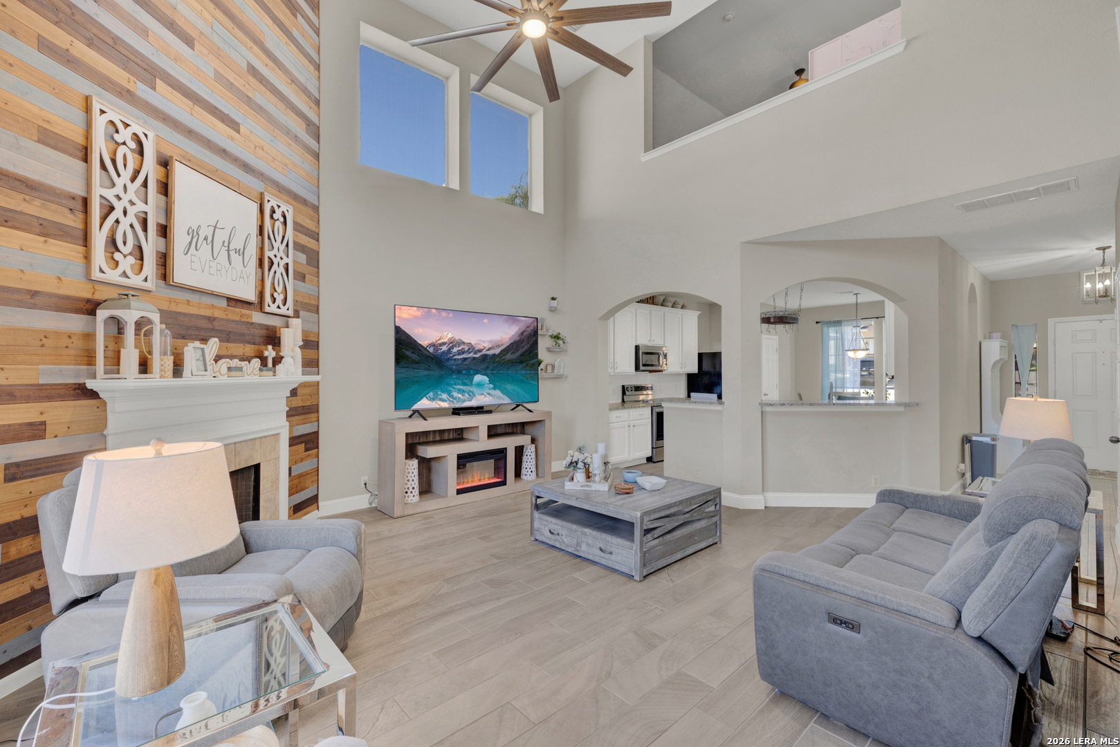 2738 SUMMIT VW, San Antonio, TX 78261 — photo 1
