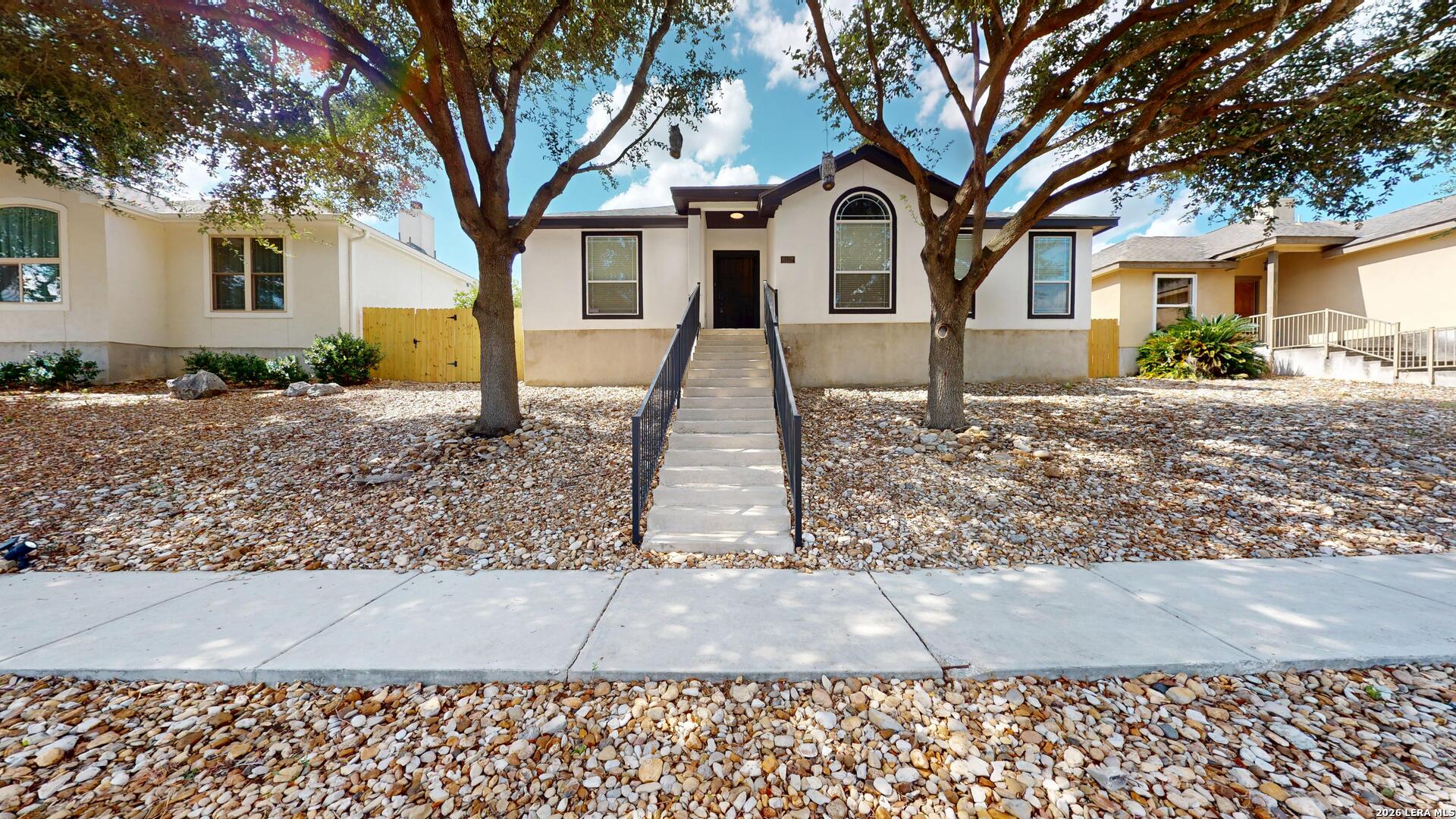 6127 ROYAL RDG, San Antonio, TX 78239 — photo 1