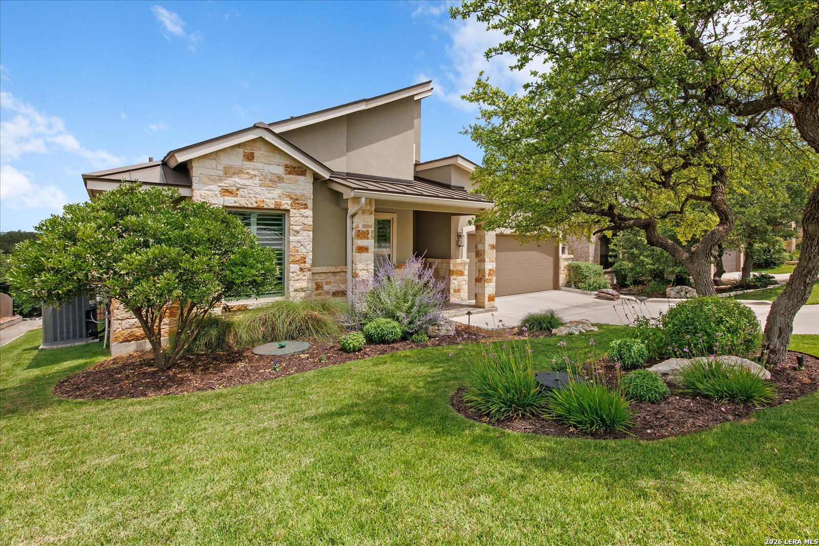 41 W Mariposa Parkway, Boerne, TX 78006 — photo 1