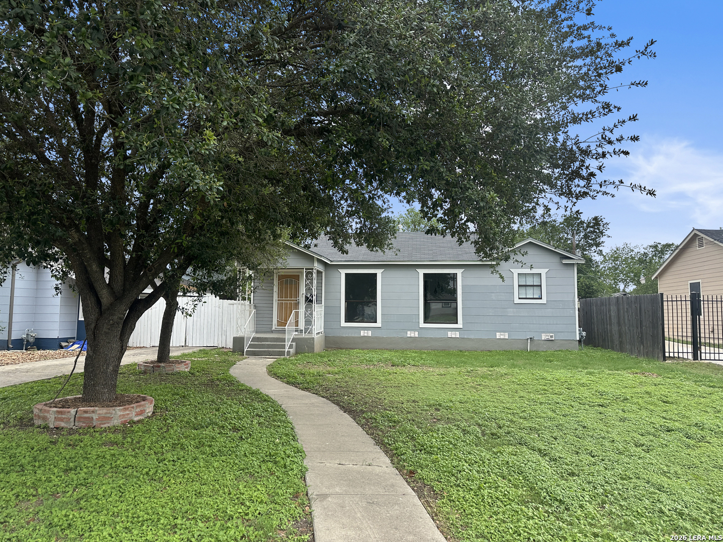 2930 W Ashby, San Antonio, TX 78228 — photo 1