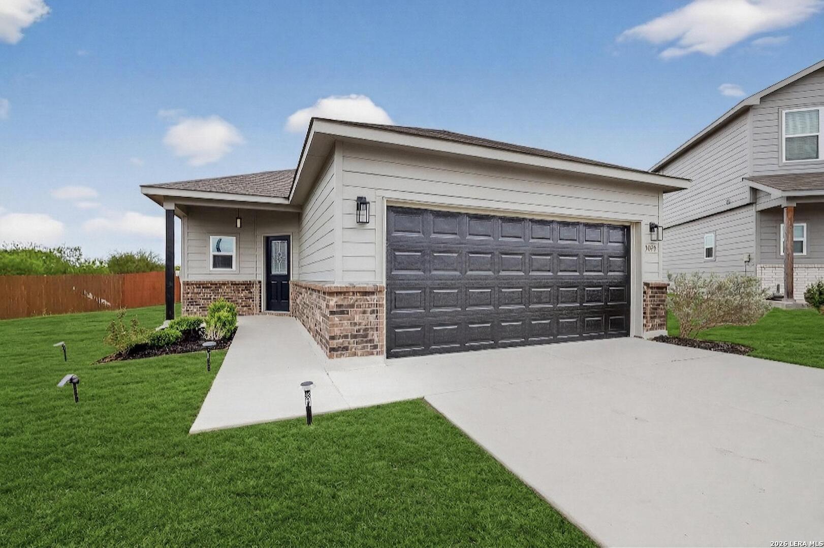 3038 LAGUNA CLFS, Converse, TX 78109 — photo 1