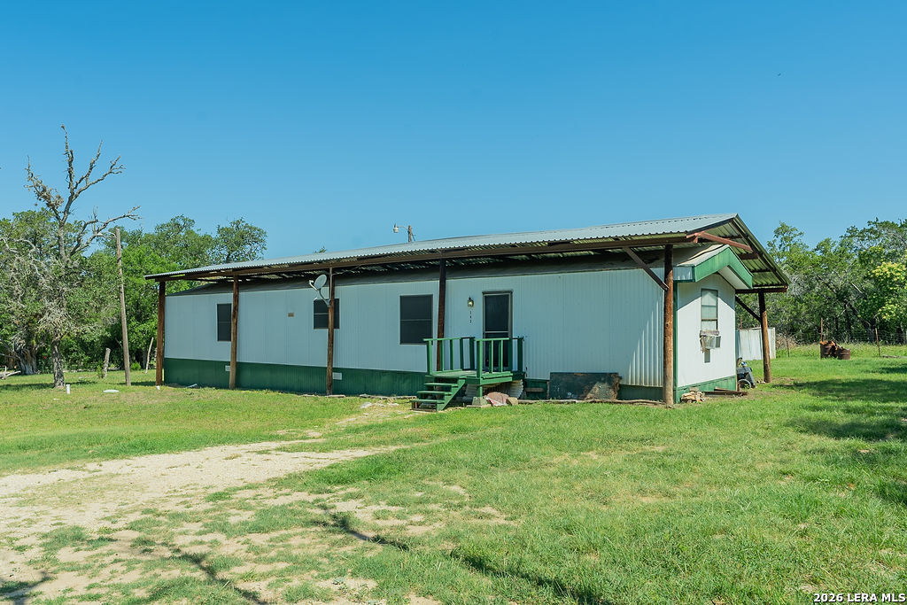 143 WATERMAN LN, Pipe Creek, TX 78063 — photo 1