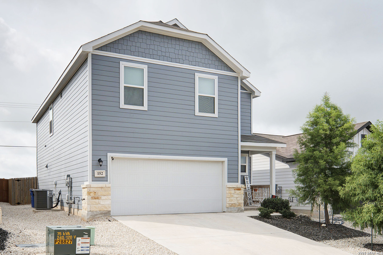 152 HONEY OAK LN, New Braunfels, TX 78130 — photo 1
