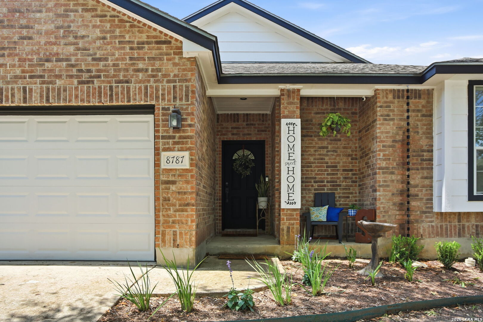 8787 LAUREL CANYON DR, Universal City, TX 78148 — photo 1