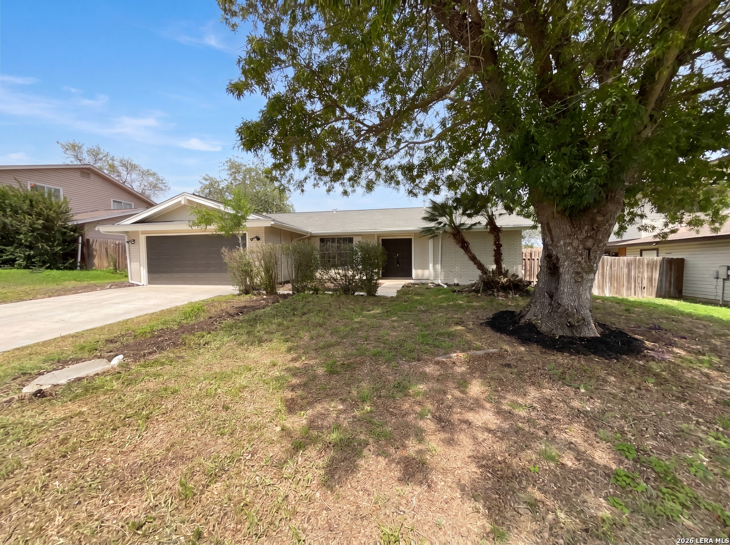 1154 S ELLISON DR, San Antonio, TX 78245 — photo 1