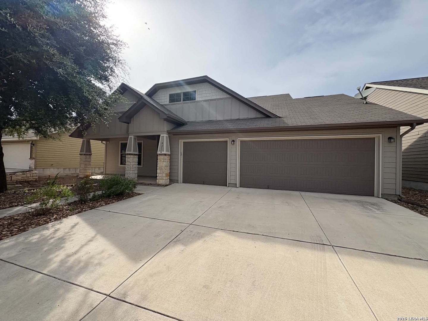 821 WALL ST, New Braunfels, TX 78130 — photo 1