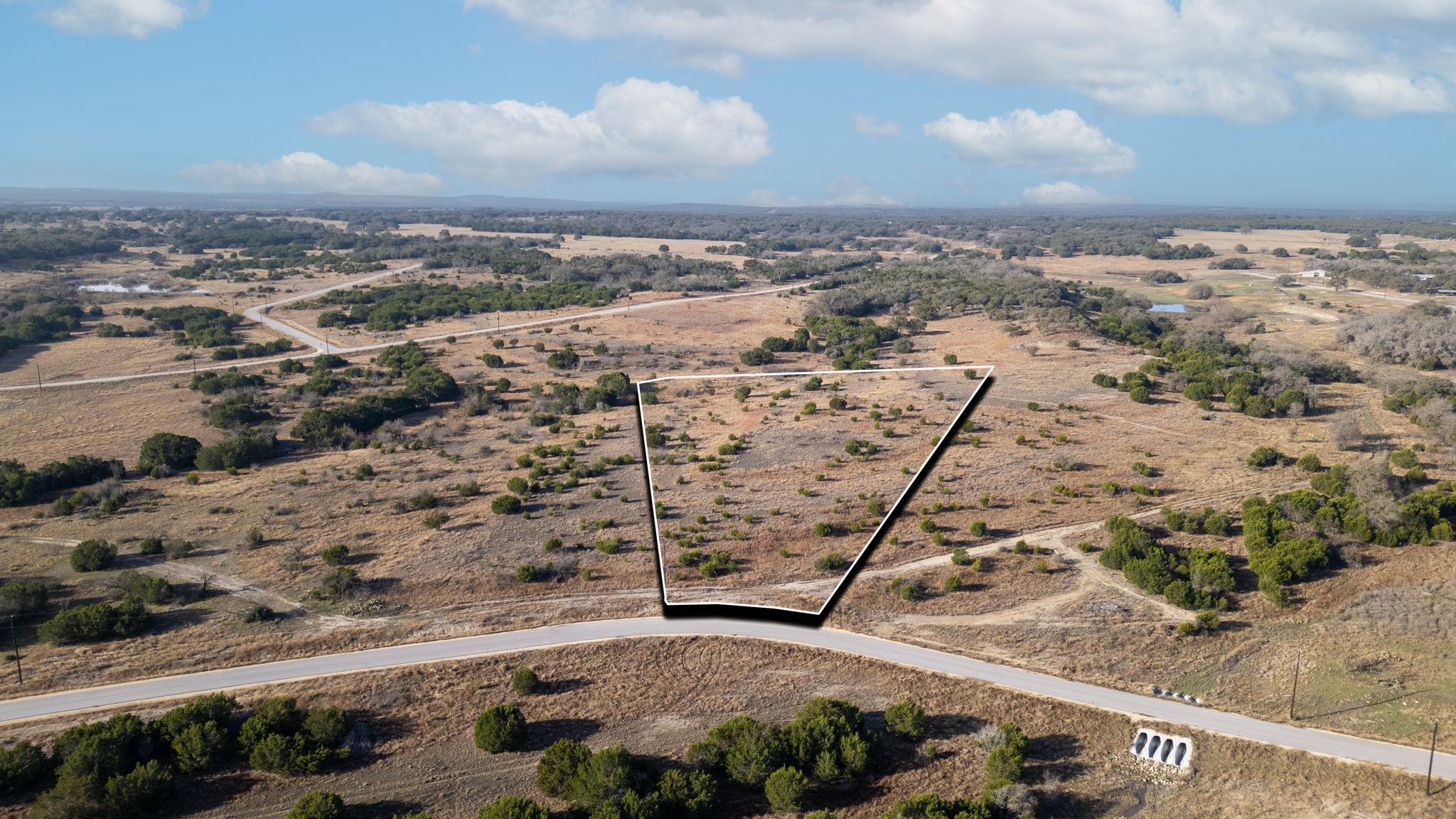 659  Shin Oak Dr, Lampasas, TX 76550 — photo 1