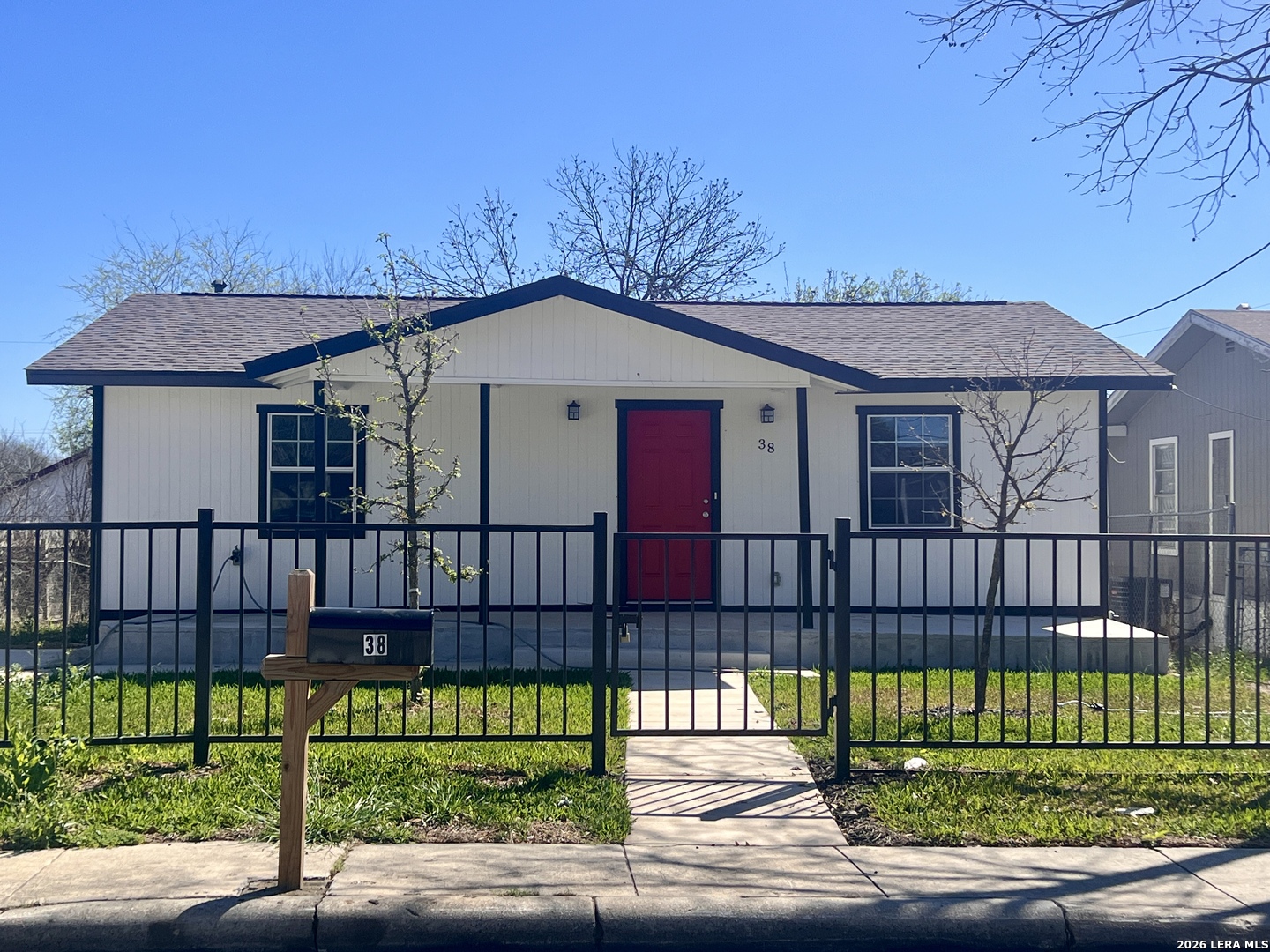 38 Carlota, San Antonio, TX 78228 — photo 1
