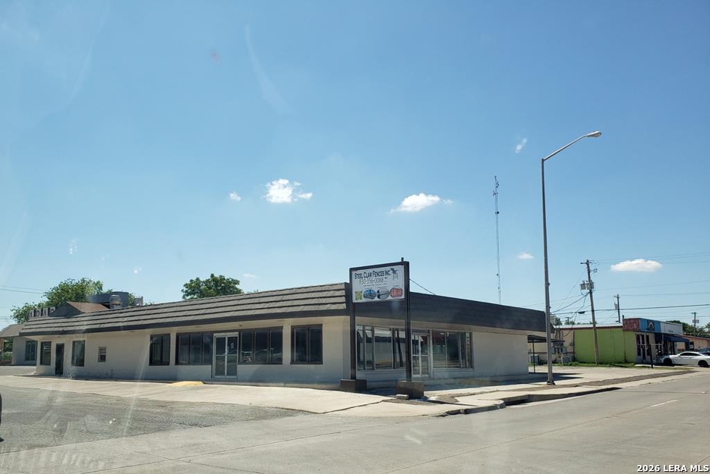 1000 VETERANS BLVD., Del Rio, TX 78840 — photo 1