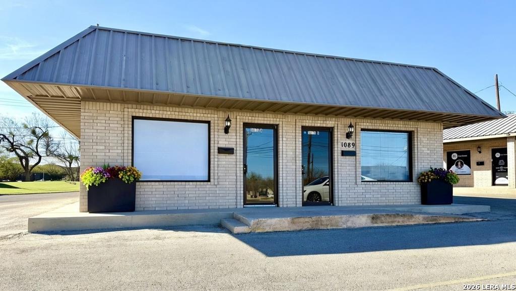 1089 Del Rio Blvd, Eagle Pass, TX 78852 — photo 1