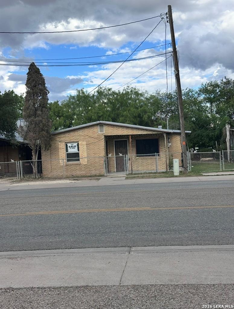 265 Monroe st South, Eagle Pass, TX 78852 — photo 1