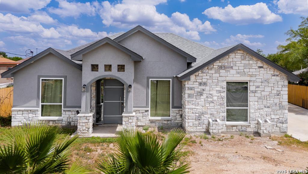 176 MARI DRIVE, Eagle Pass, TX 78852 — photo 1