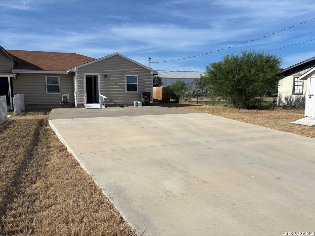 1336 Las Quintas Blvd, Eagle Pass, TX 78852 — photo 1