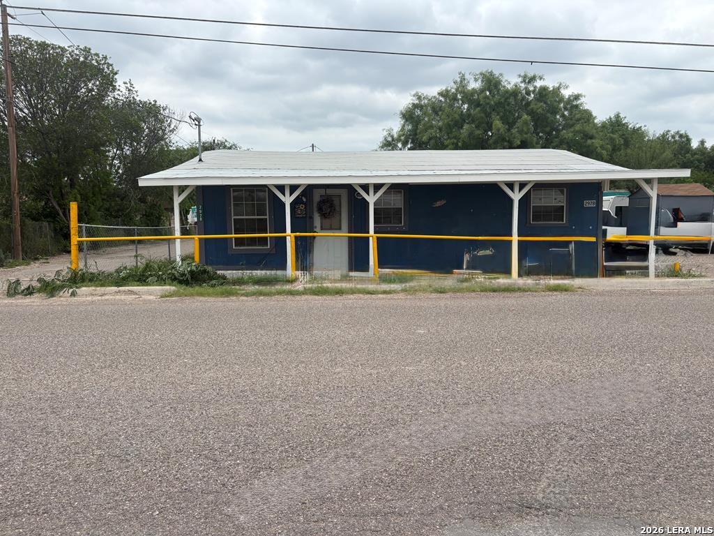 2978 & 2980 Buena Vista Dr., Eagle Pass, TX 78852 — photo 1