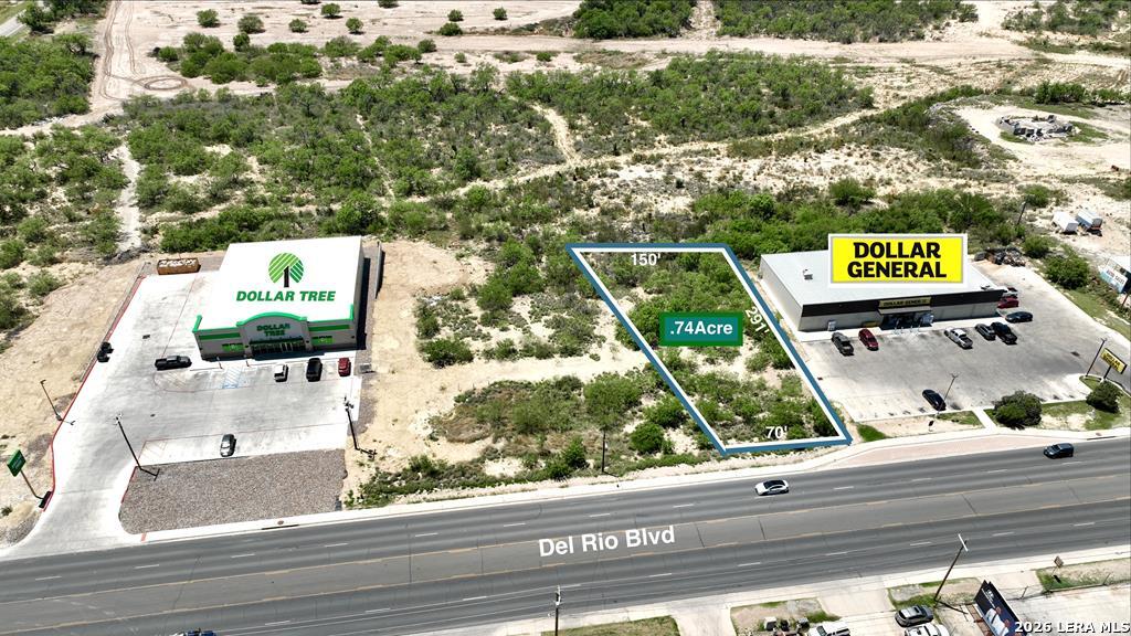 3237 Del Rio Blvd, Eagle Pass, TX 78852 — photo 1