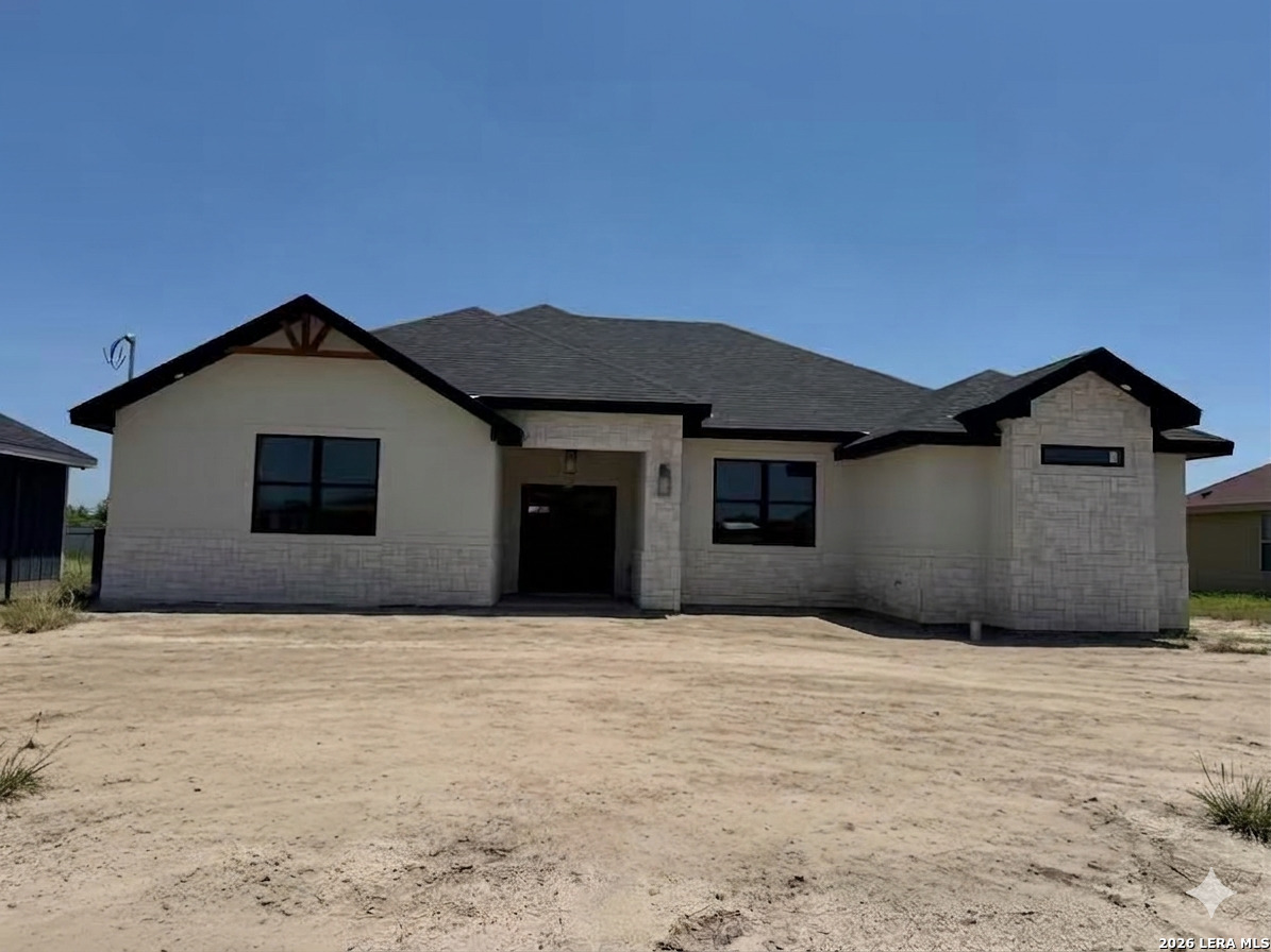 221 VIOLETA DR, Eagle Pass, TX 78852 — photo 1