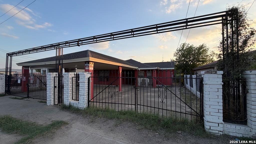 1558 Eidson Rd, Eagle Pass, TX 78852 — photo 1