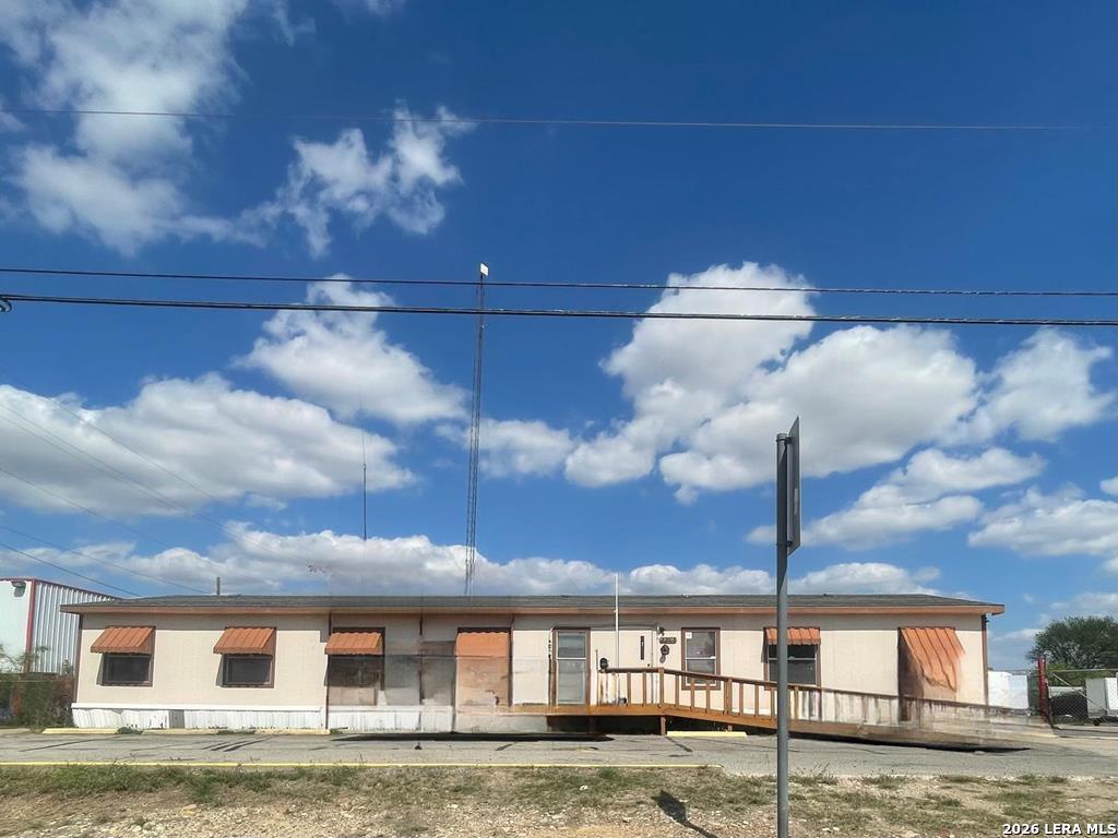 2224 Del Rio Blvd, Eagle Pass, TX 78852 — photo 1