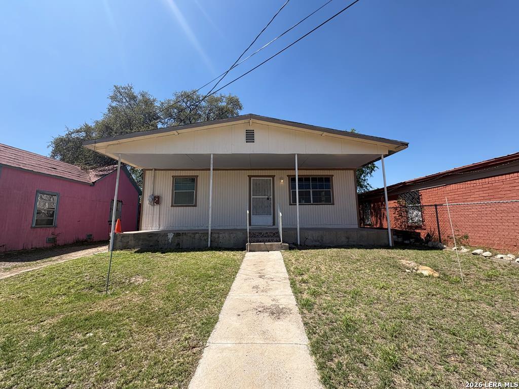 555 Adams, Eagle Pass, TX 78852 — photo 1
