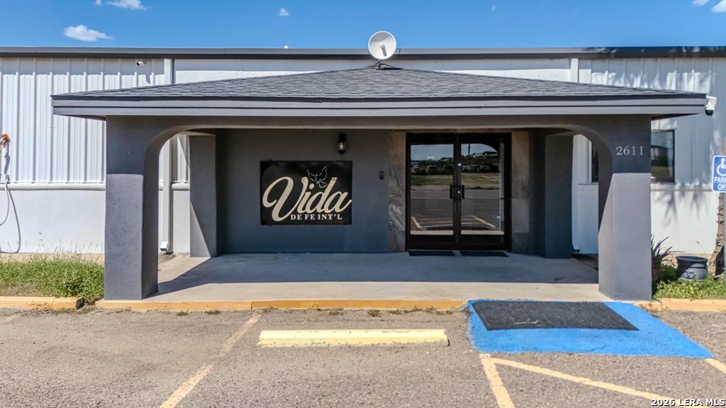 2611 Encino Drive, Eagle Pass, TX 78852 — photo 1