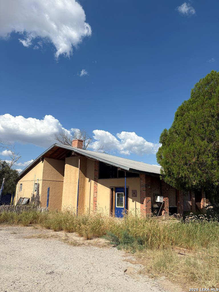 451 E Hwy 57, LaPryor, TX 78872 — photo 1