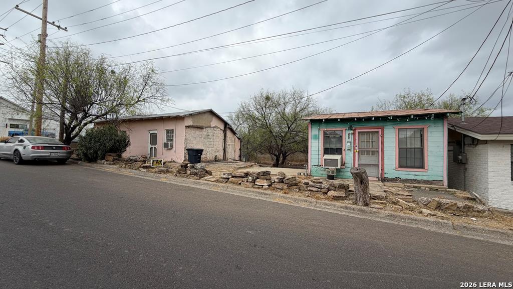 599 Commercial St, Eagle Pass, TX 78852 — photo 1