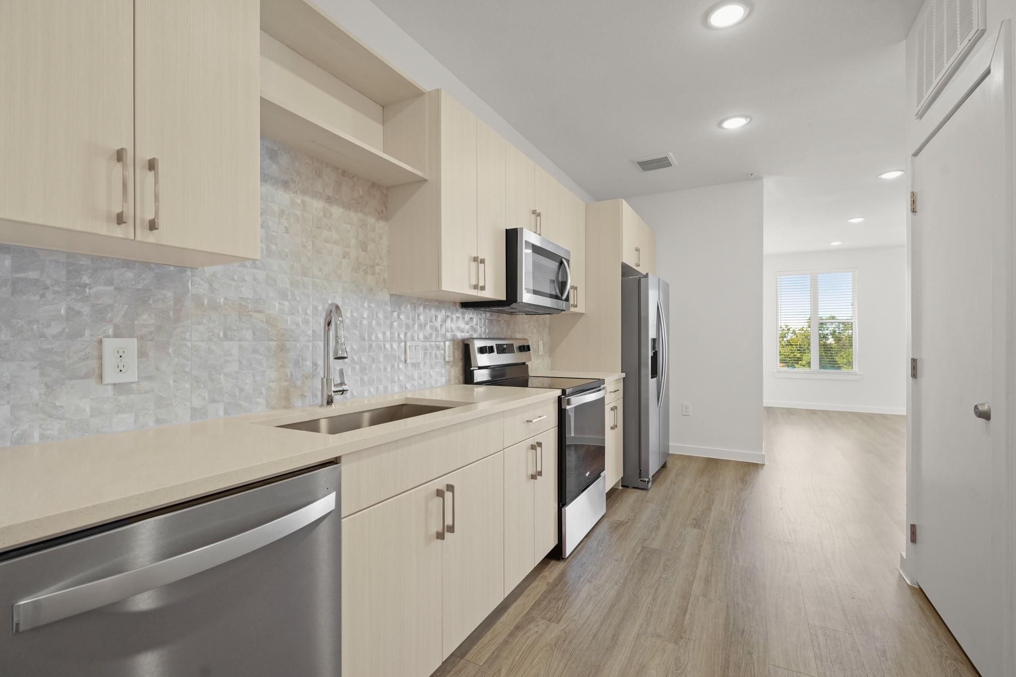6324 N Lamar Blvd  #317, Austin, TX 78752 — photo 1