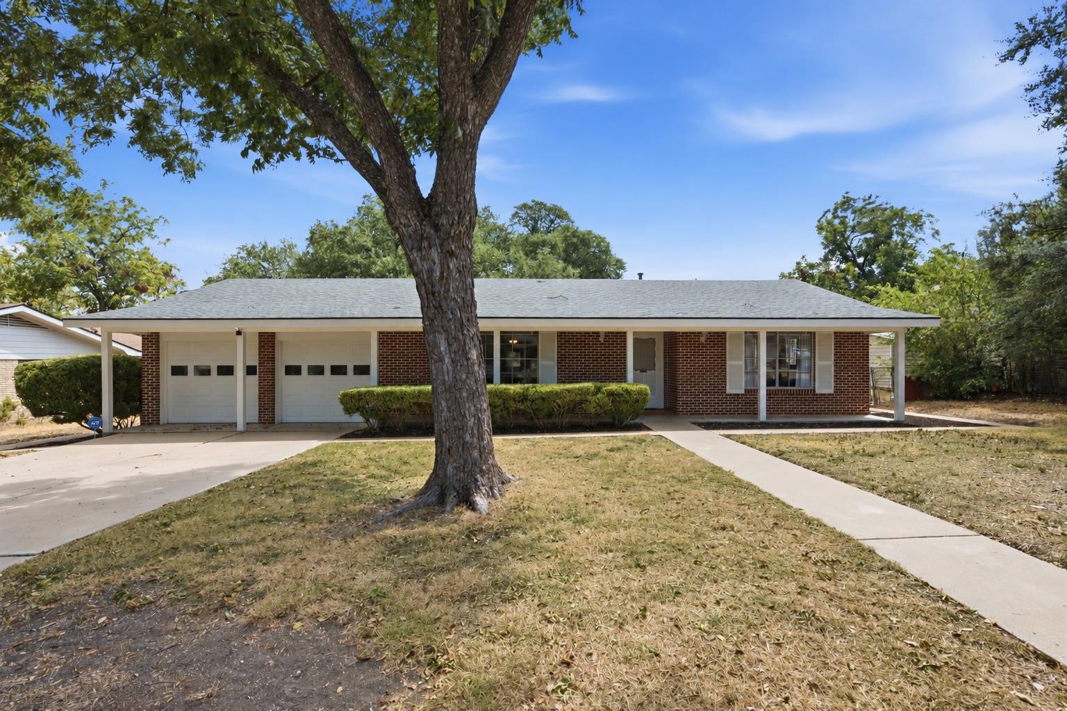 11605 N Oaks Dr, Austin, TX 78753 — photo 1