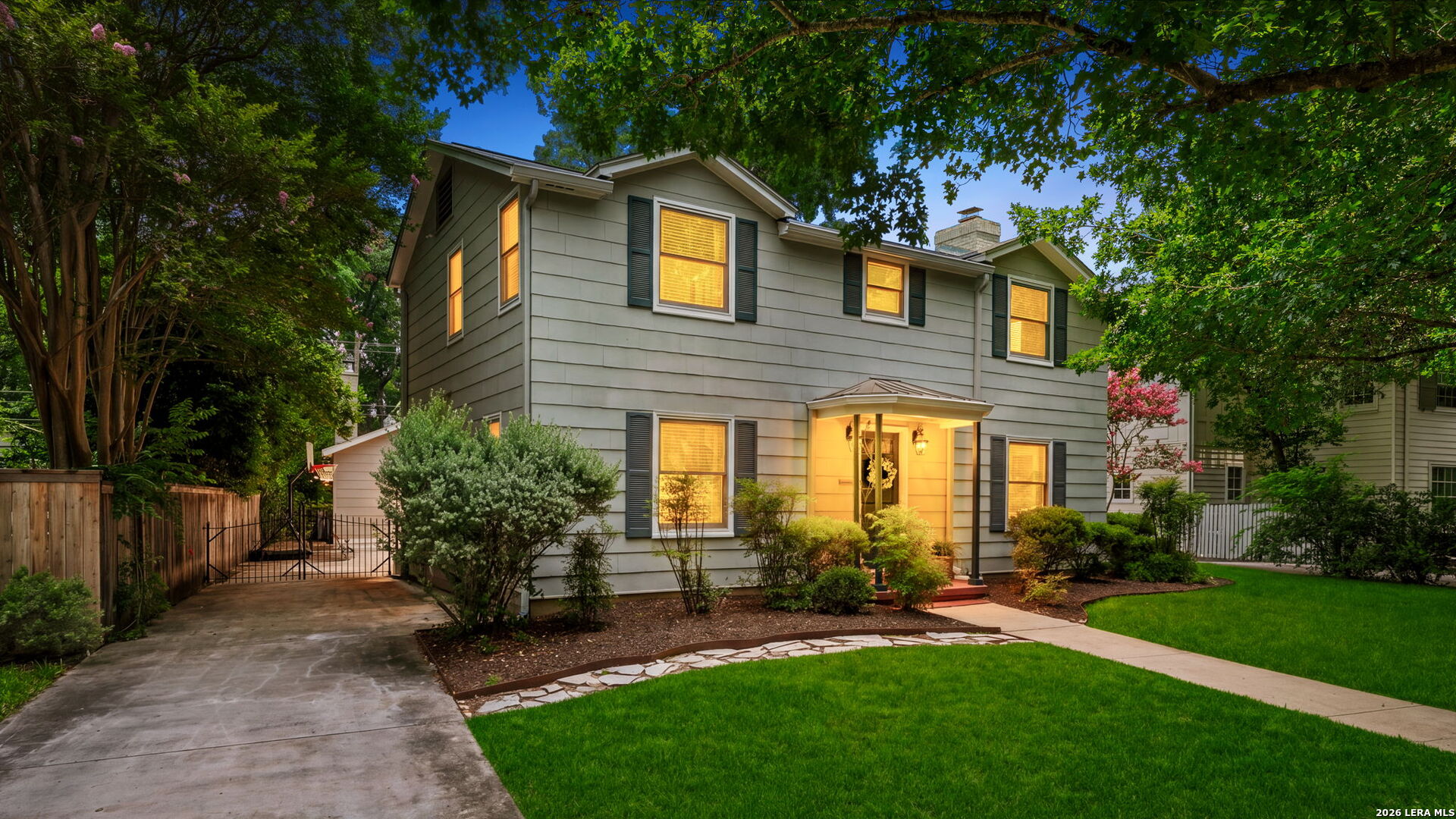 405 CANTERBURY HILL ST, San Antonio, TX 78209 — photo 1