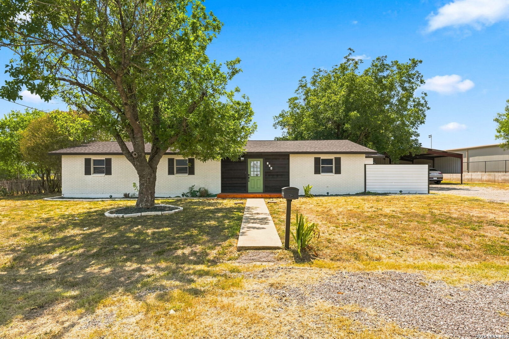 208 S State Highway 16, Jourdanton, TX 78026 — photo 1